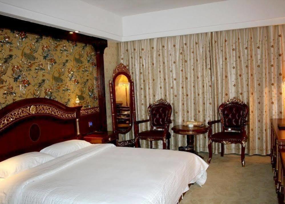 New West Street International Hotel Yangshuo Buitenkant foto